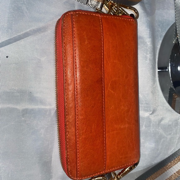 Sold‼️Tory Burch Burnt Orange Leather Zippy Wallet bar Crossbody Conversion - Picture 4 of 12
